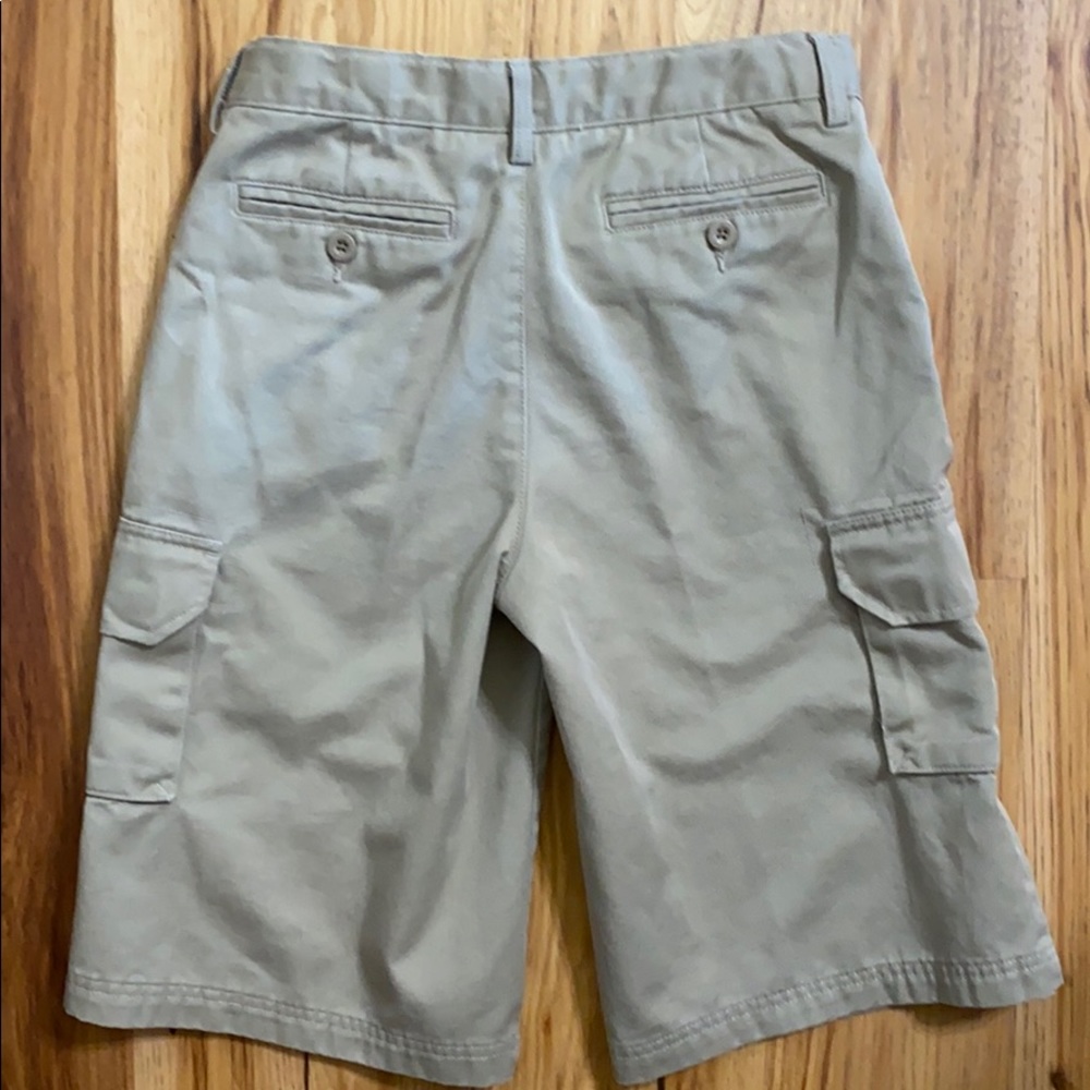 Boy’s Lands’ End Khaki Shorts - Picture 2 of 7